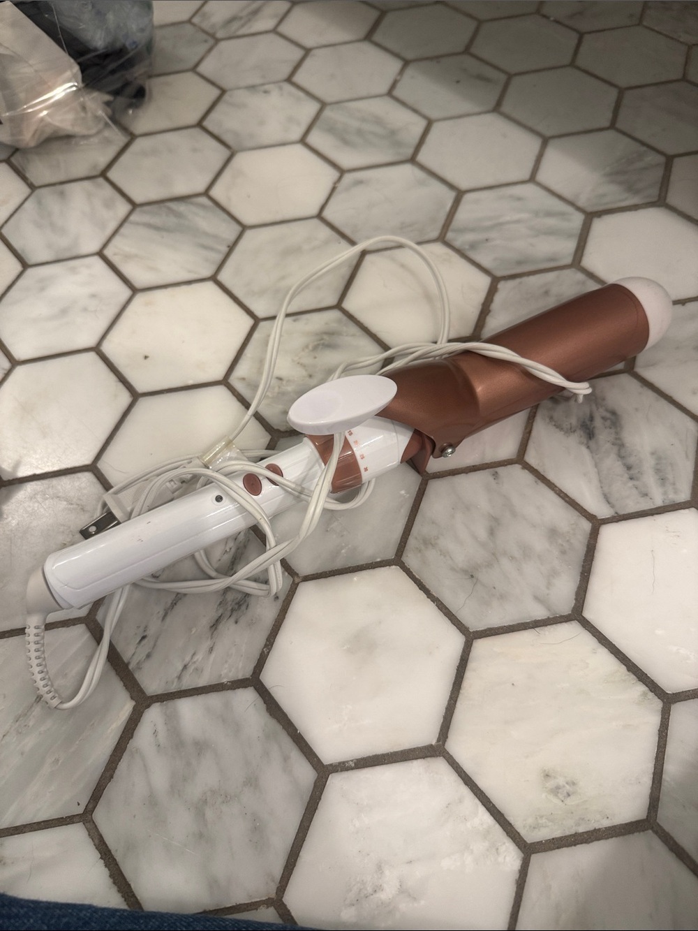Conair White and Rose Gold Curling Iron